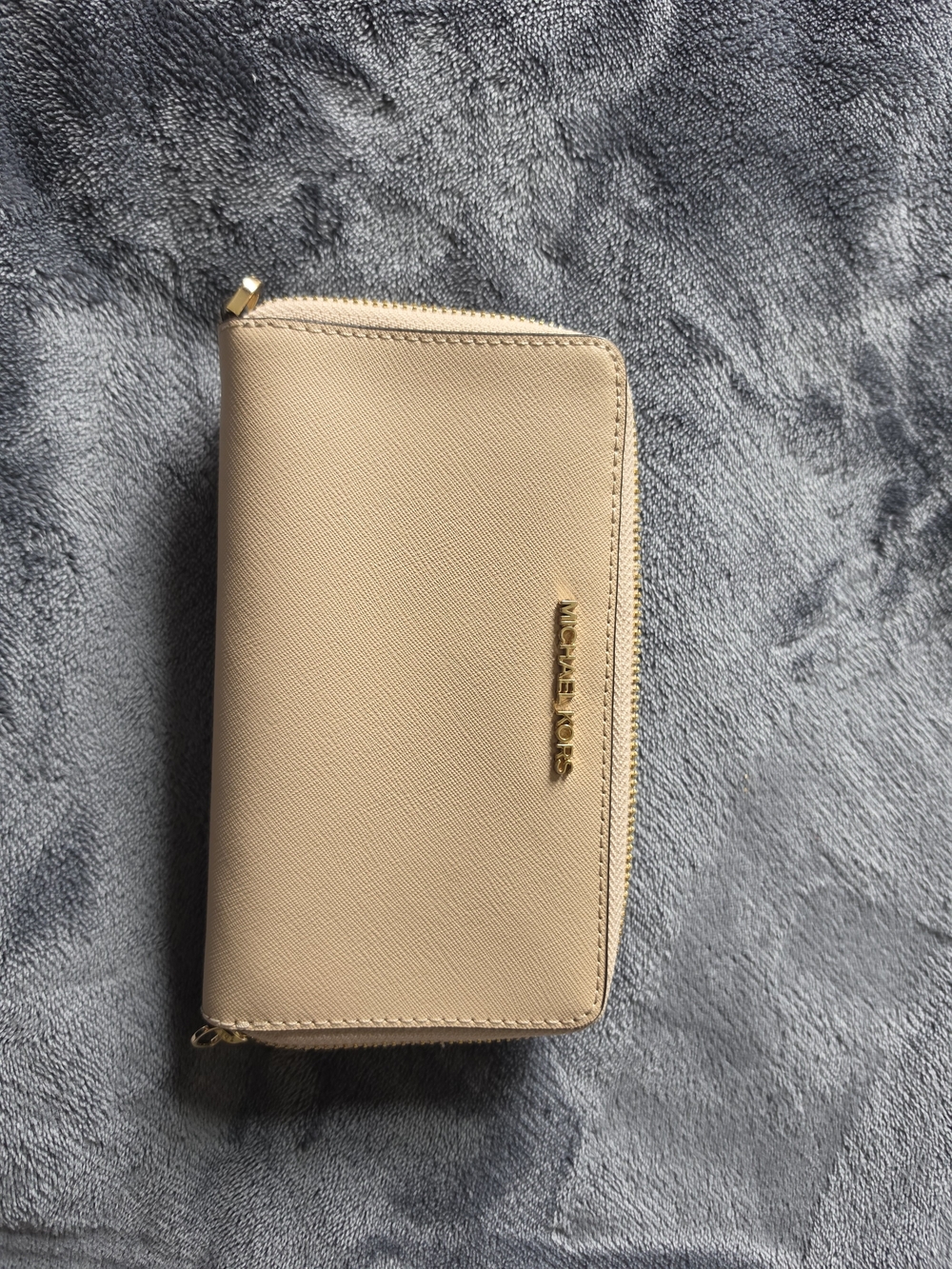 Michael Kors Beige Zip Card Holder with Gold Hardware